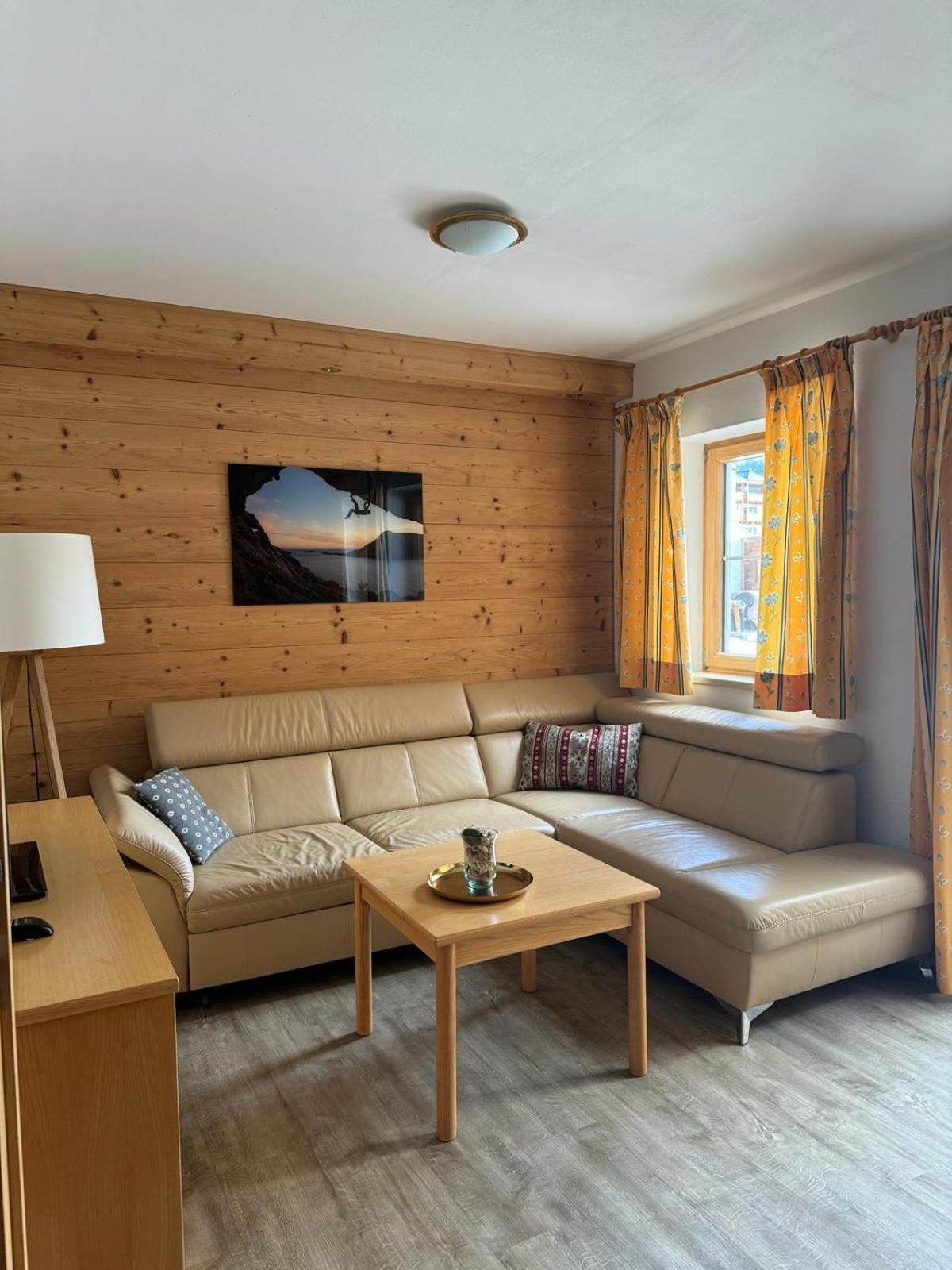 Weinzeit Chalet Konigsleiten Buitenkant foto